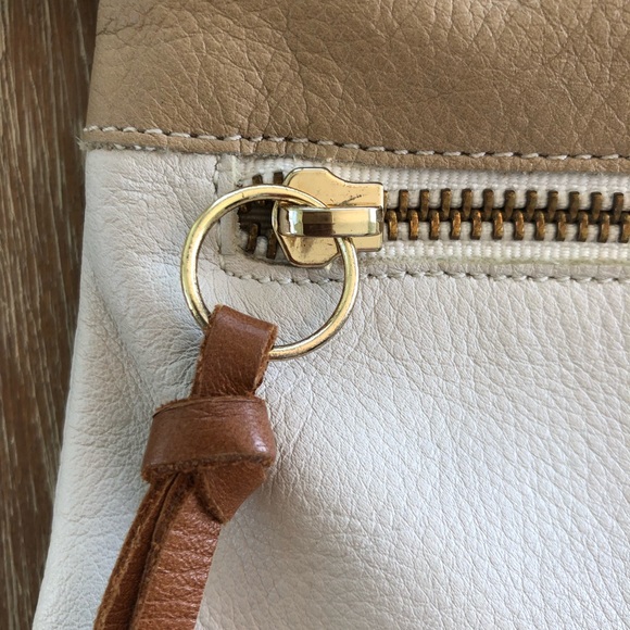 Pietro Alessandro Handbag. Light tan and white. Excellent like new condition! - Picture 4 of 16